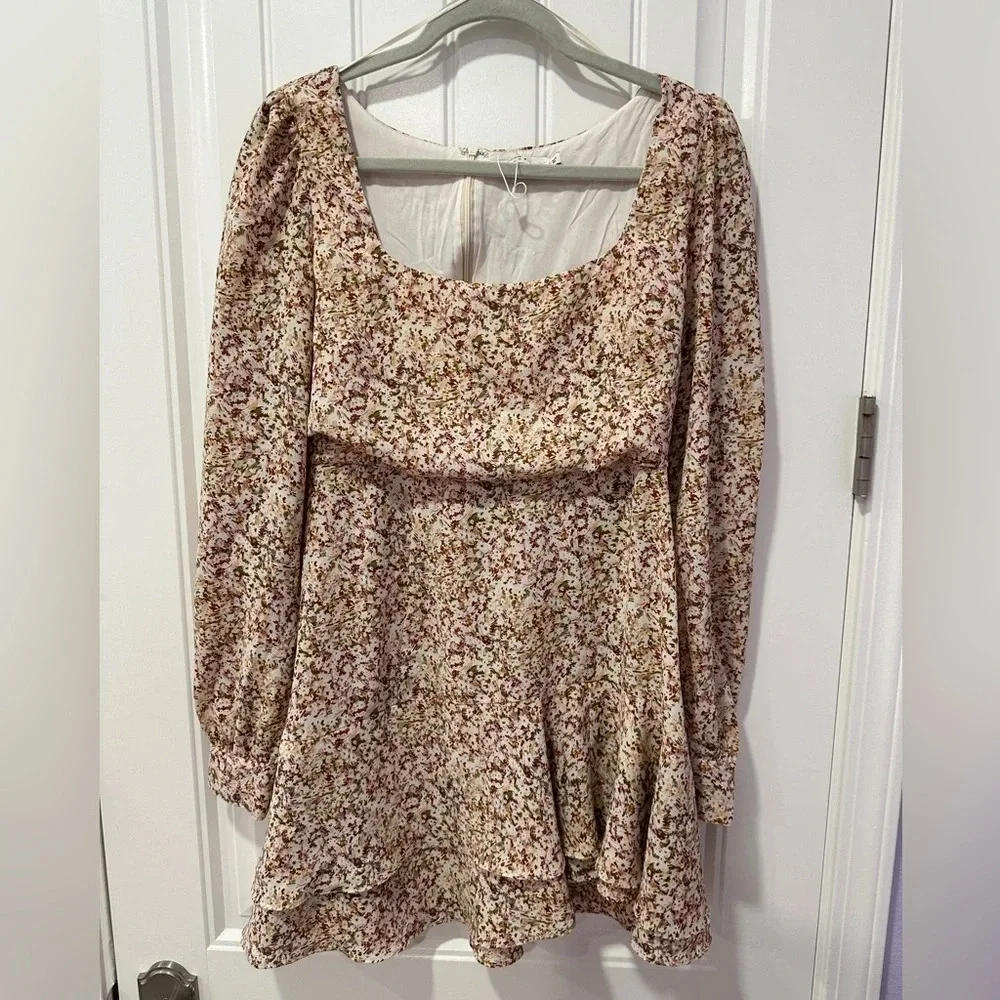 Lush | balloon long sleeve floral mini dress | Size: Medium NWOT - Picture 3 of 8